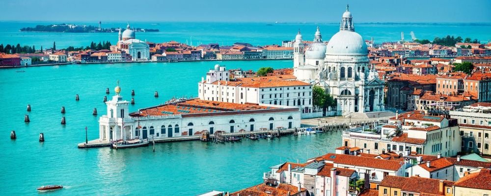 Turkish Airlines Venice Office in Italy